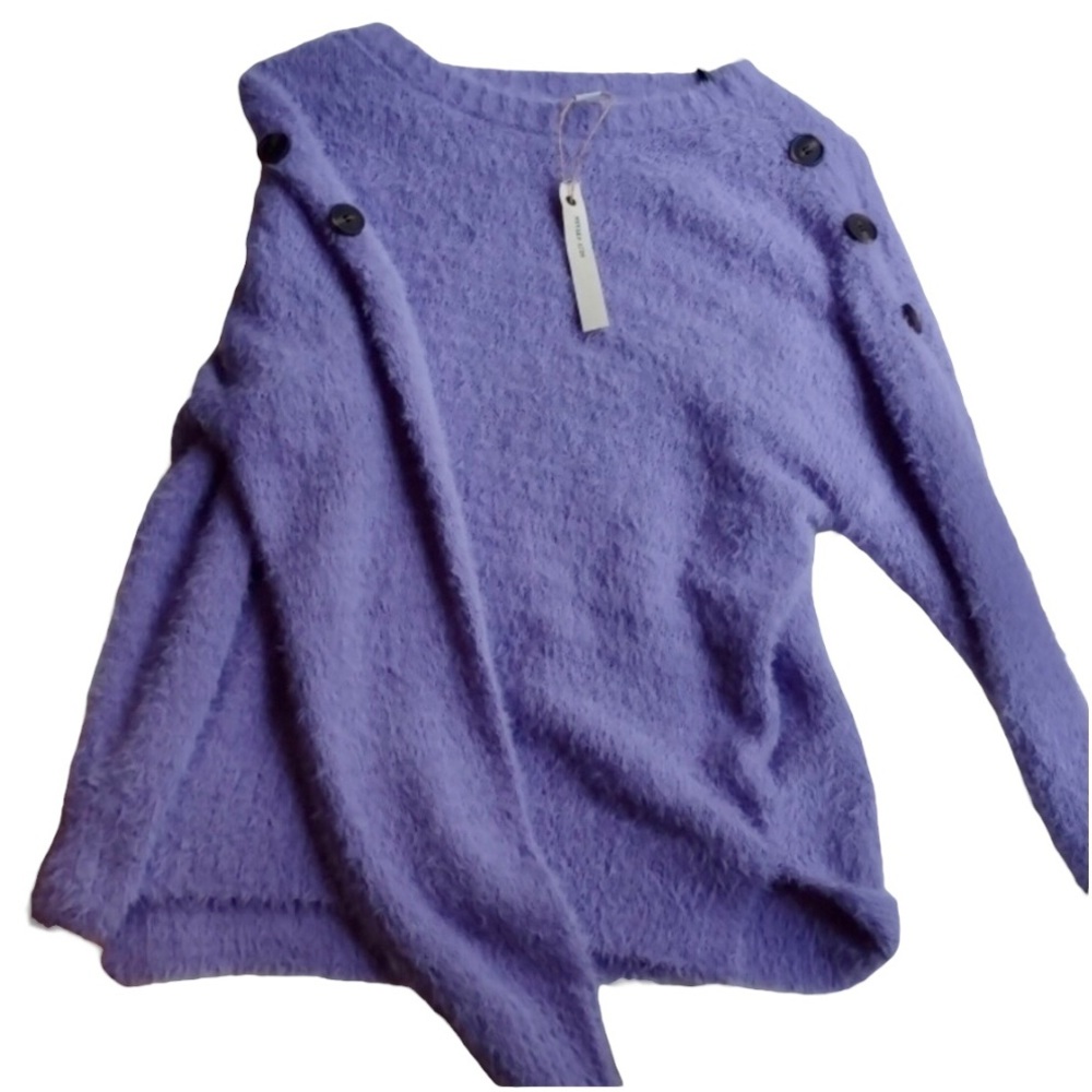 🆕 Soft Button Sweater 💜 - Picture 11 of 14